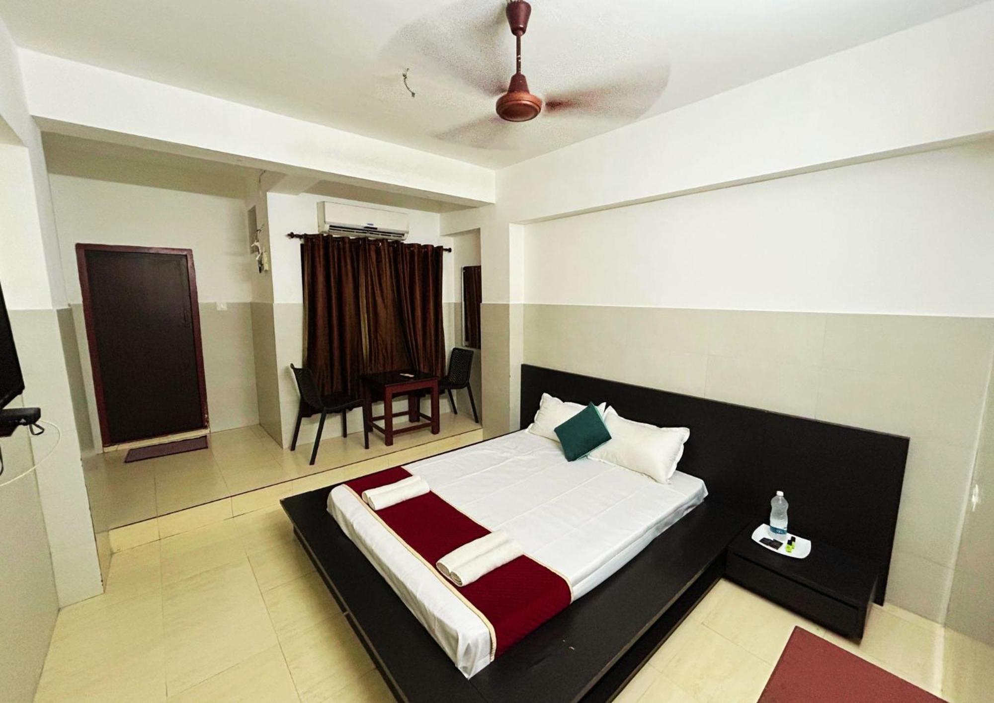 Hotel Midtown Residency Kozhikode Zewnętrze zdjęcie