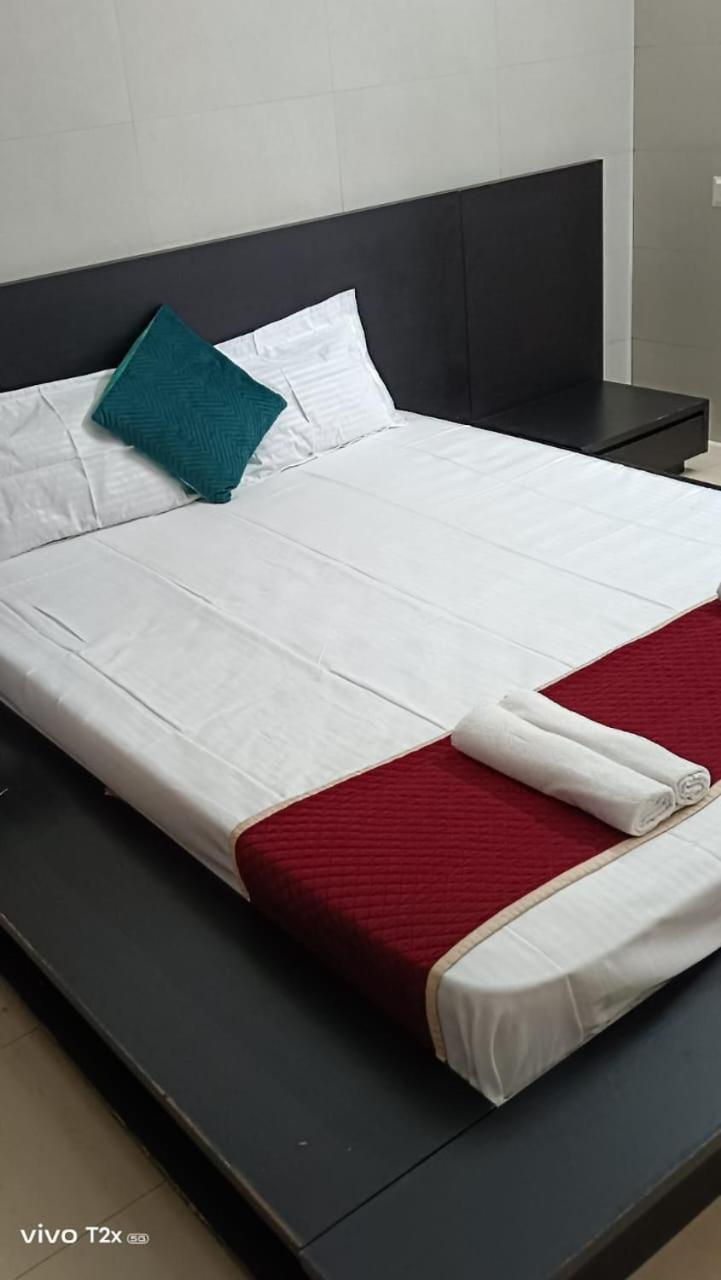 Hotel Midtown Residency Kozhikode Zewnętrze zdjęcie